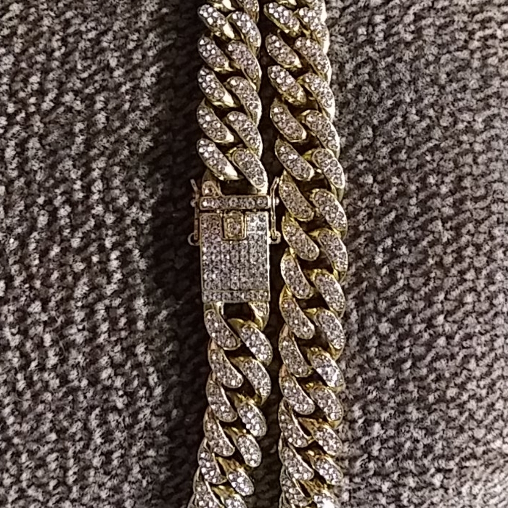 22" 24kt gold vvs1 diamonds